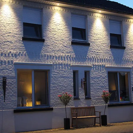Bed & Breakfast Montenakerhof Riemst